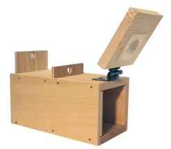 Bee Lining Box, Comb And Plug