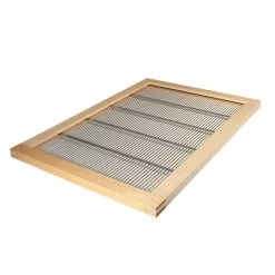 8FR Wood Bound Metal Excluder